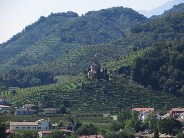 Blick von San Vigilo zur Chisetta di San Martino - © RoRadln - Kurt Schmidt