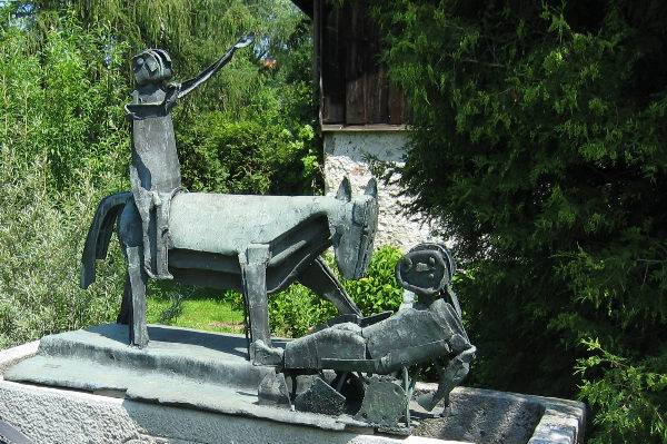 Pavolding - Plastiken von Heinrich Kirchner - © RoRadln - Kurt Schmidt