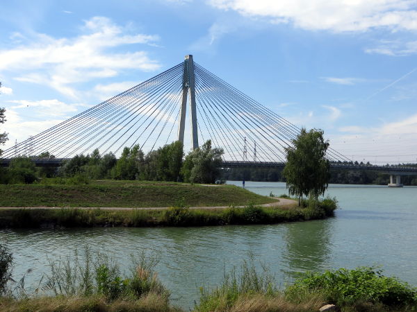 H&auml;ngebr&uuml;cke von Tulln - © RoRadln - Kurt Schmidt