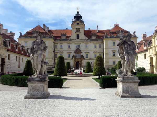 Valtice - Schloss - © RoRadln - Kurt Schmidt