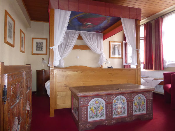 Unser originelles Zimmer im Schlundhaus - © RoRadln - Kurt Schmidt