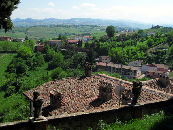 Oltrepo Pavese - Blick von Montu - © RoRadln - Kurt Schmidt