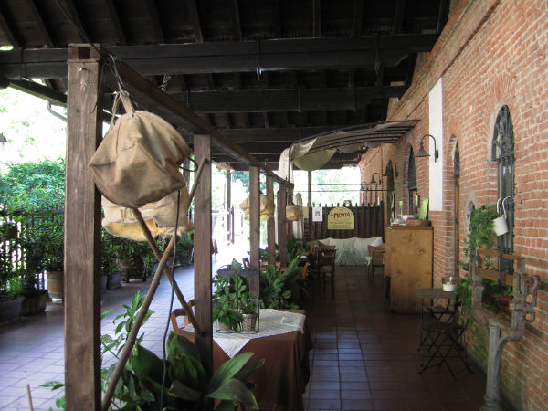 Oltrepo Pavese - Cantina Storica di Montu Beccaria - © RoRadln - Kurt Schmidt