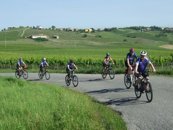 Oltrepo Pavese - leichter Anstieg bei Mosca - © RoRadln - Steffen Storandt