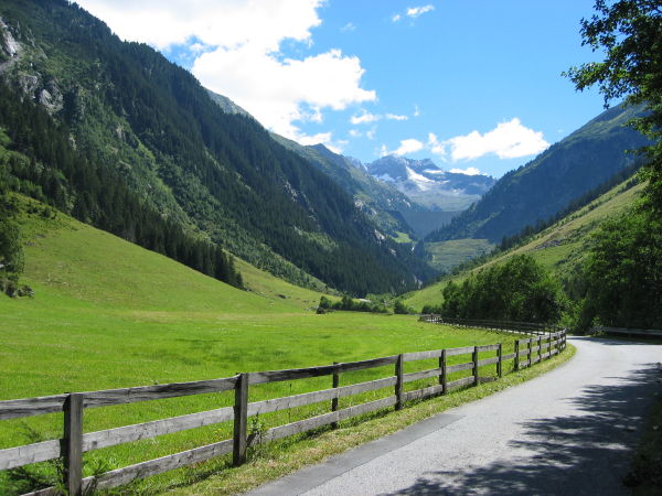 Auf dem Weg zum Zillergr&uuml;ndl-Stausee - © RoRadln - Kurt Schmidt
