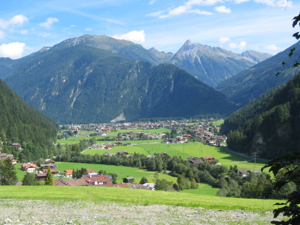 Blick auf Mayrhofen - © RoRadln - Kurt Schmidt
