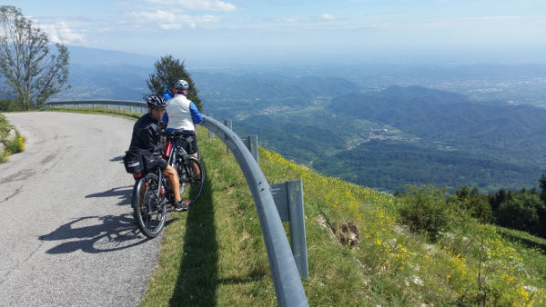 Ausblick nach SO von Pianezze - © RoRadln - Steffen Storandt