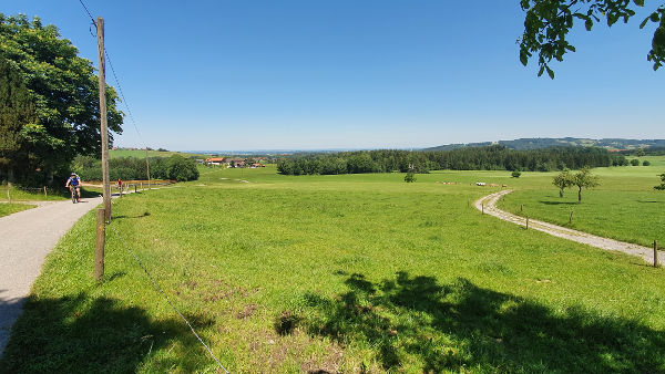 Talblick bei Stupfa, rechts Ratzinger Höhe - © RoRadln - Kurt Schmidt