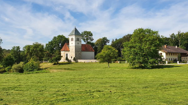 Filialkirche St. Margaretha in Unter&uuml;bermoos - © RoRadln - Kurt Schmidt