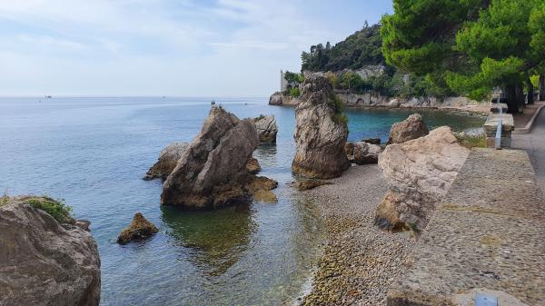 Blick auf Castello di Miramare - © RoRadln - Kurt Schmidt