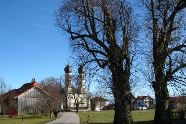 Weihenlinden - © RoRadln - Kurt Schmidt