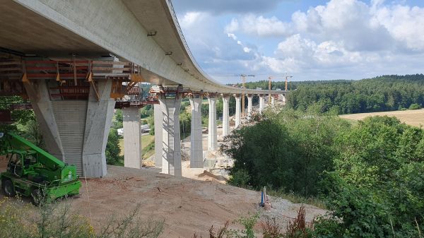 Erneuerte Autobahnbr&uuml;cke A6 bei Unterrieden - © RoRadln - Kurt Schmidt
