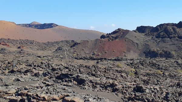 Montañas del Fuego = Feuerberge - © RoRadln - Kurt Schmidt