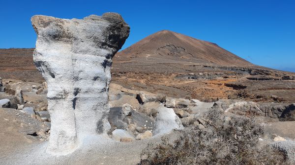 Antigua Rofera de Teseguite - verwitterte Lavagesteine - © RoRadln - Kurt Schmidt