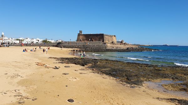 Castillo San Gabriel mit Badestrand - © RoRadln - Kurt Schmidt