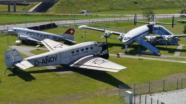 Besucherpark Flughafen MUC - Altes Flugger&auml;t - © RoRadln - Kurt Schmidt