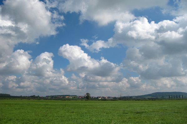 Altmühltal zwischen Gunzenhausen und Treuchtlingen - © RoRadln - Kurt Schmidt Altmühltal zwischen Gunzenhausen und Treuchtlingen - © RoRadln - Kurt Schmidt