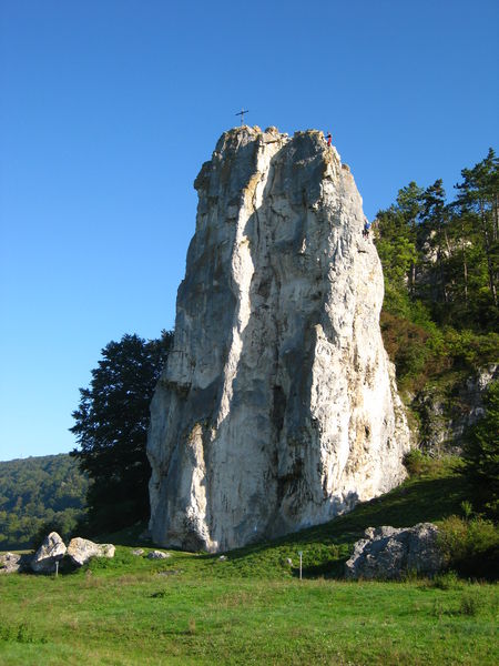 Burgstein bei Dollnstein - © RoRadln - Kurt Schmidt