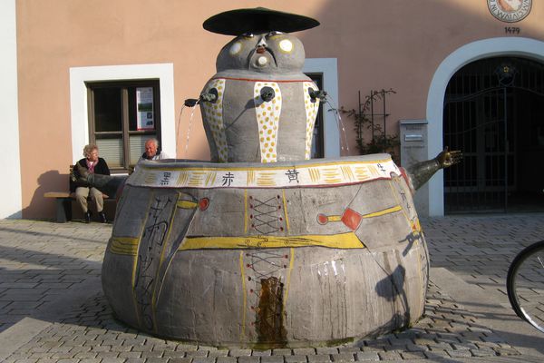 Chinesenbrunnen in Dietfurt - © RoRadln - Kurt Schmidt