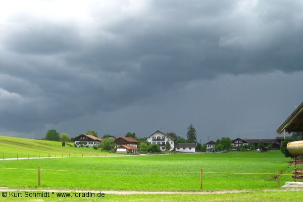 Eine Gewitterfront zieht auf - © RoRadln - Kurt Schmidt