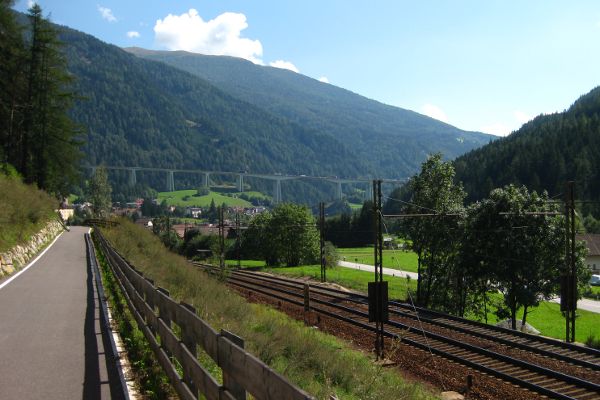Eisacktal-Radweg - Blick auf Gossensass - © RoRadln - Kurt Schmidt