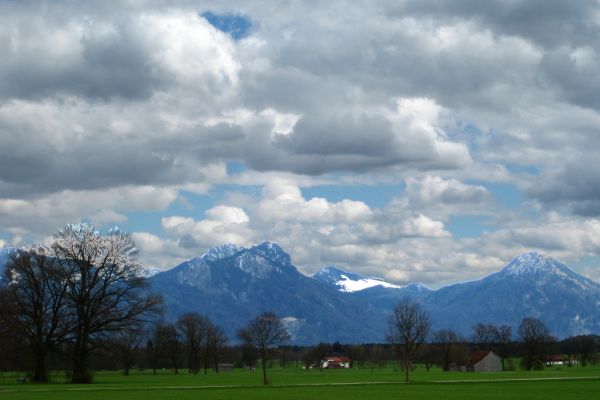 Wolken &uuml;ber Heuberg und Kranzhorn - © RoRadln - Kurt Schmidt