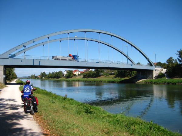  Main-Donau-Kanal zwischen Erlangen und Forchheim - © RoRadln - Kurt Schmidt