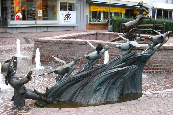 M&uuml;nchhausen-Episoden in Bodenwerder - © RoRadln - Kurt Schmidt