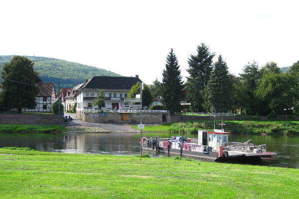 Weserf&auml;hre in Hemeln - © RoRadln - Kurt Schmidt