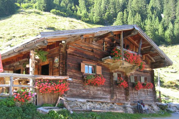 Tiefentalalm (1441 m) im Langen Grund/Tirol - © RoRadln - Kurt Schmidt