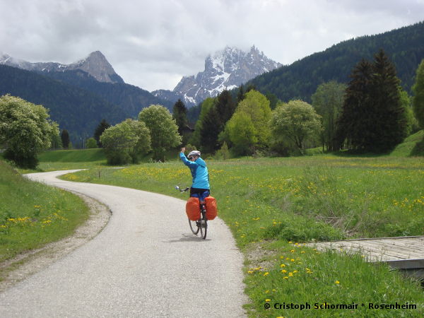 Radweg im Pustertal - © RoRadln - Christoph Schormair
