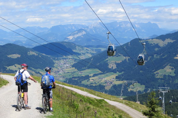 Blick vom Schatzberg in die Wildsch&ouml;nau - © RoRadln - Kurt Schmidt