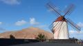Tiagua - Windm&uuml;hle - im Hintergrund Montaña Timbaiba - © RoRadln - Kurt Schmidt