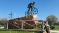 Denkmal des Radsportlers Marco Pantani in Cesenatico - © RoRadln - Kurt Schmidt Denkmal des Radsportlers Marco Pantani in Cesenatico - © RoRadln - Kurt Schmidt